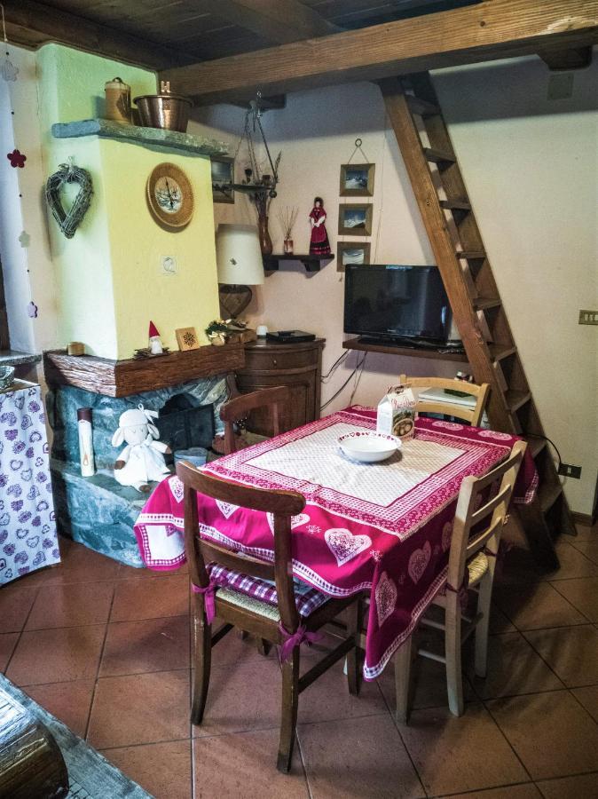 Апартаменти "Lo Mequio De Emilie" 2 Passi Da Centro E Piste Вальтурнанш Екстер'єр фото